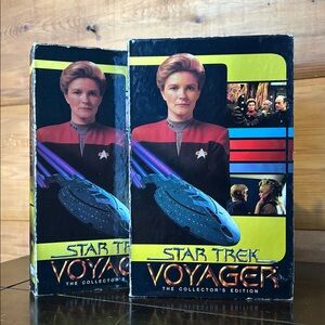 1998 Star Trek: Voyager - The Collector's Edition VHS Bundle of 2